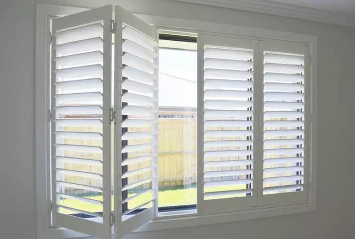 Tracked Shutters for Kitchen