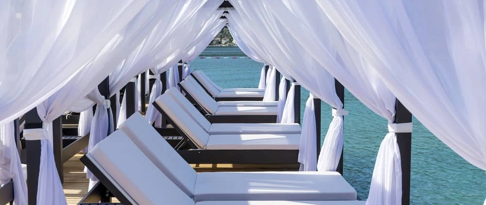 Travelodge Hotel Curtains Dubai